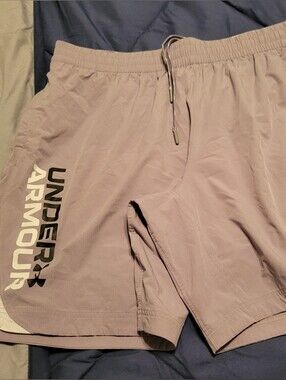 Under Armour Men's Grey Gray Athletic Shorts with Logo